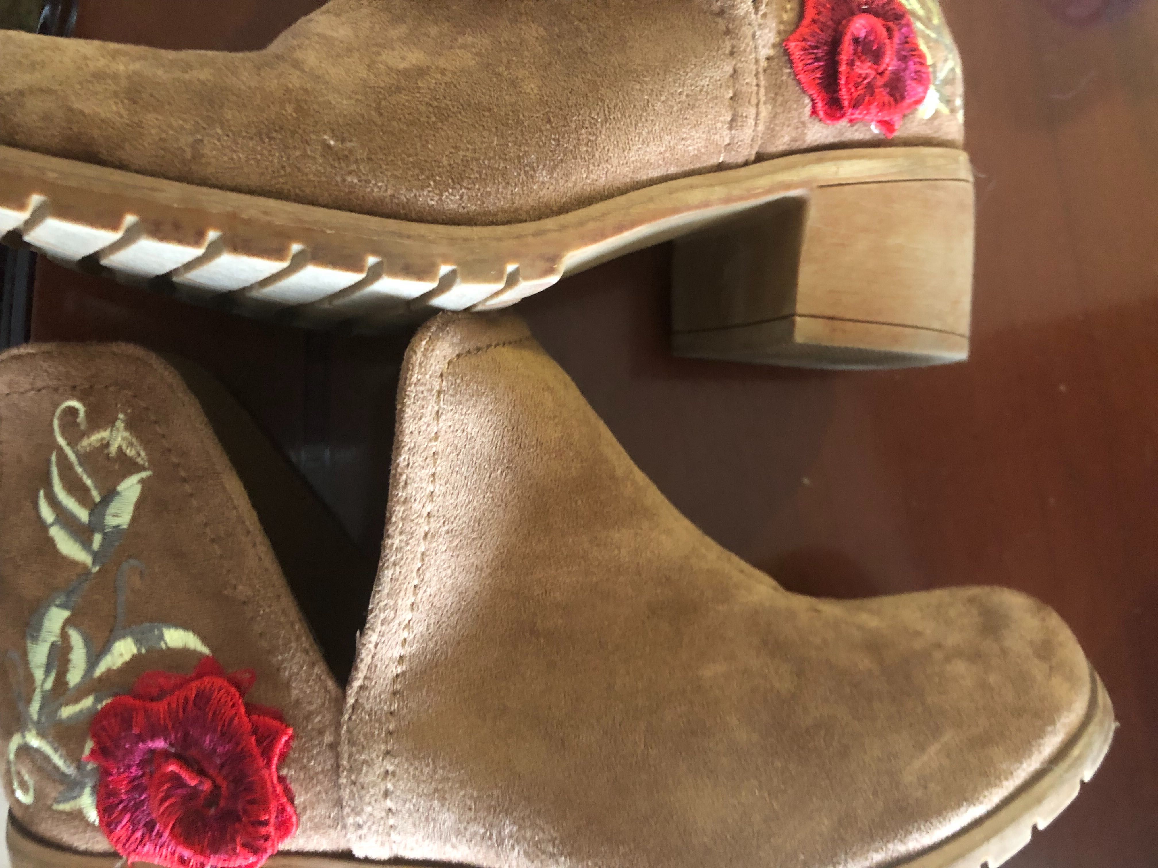 Botins com flores 37 code