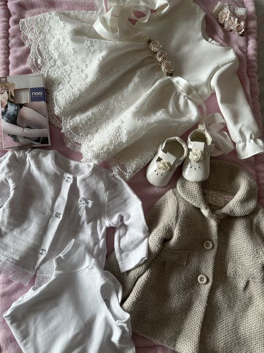 Biały sweterek 80. Chrzest. Roczek.