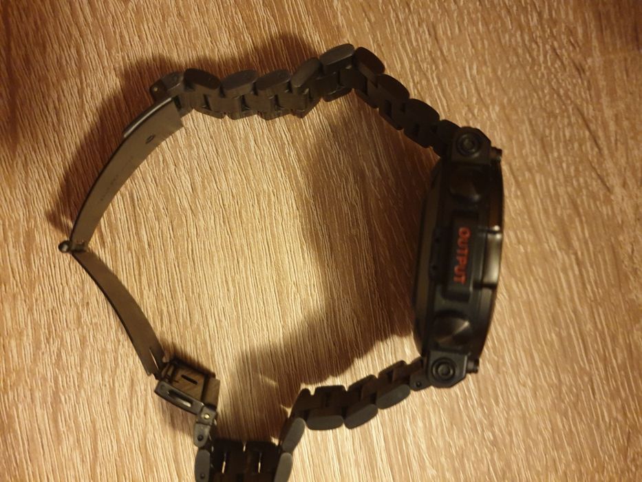 Magnifico SSmartwatch marca Senbono Estilo Militar