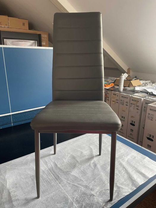 Krzesła FADO szare, tapicerowane, ekoskóra,  4 szt. używane