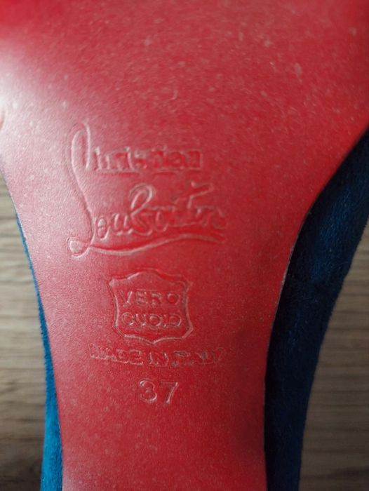 Christian Louboutin szpilki marka premium zamszowe na wysokim obcasie