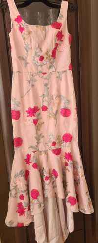 Suknia asymetryczna w różowe kwiaty r.38"Chi Chi London "