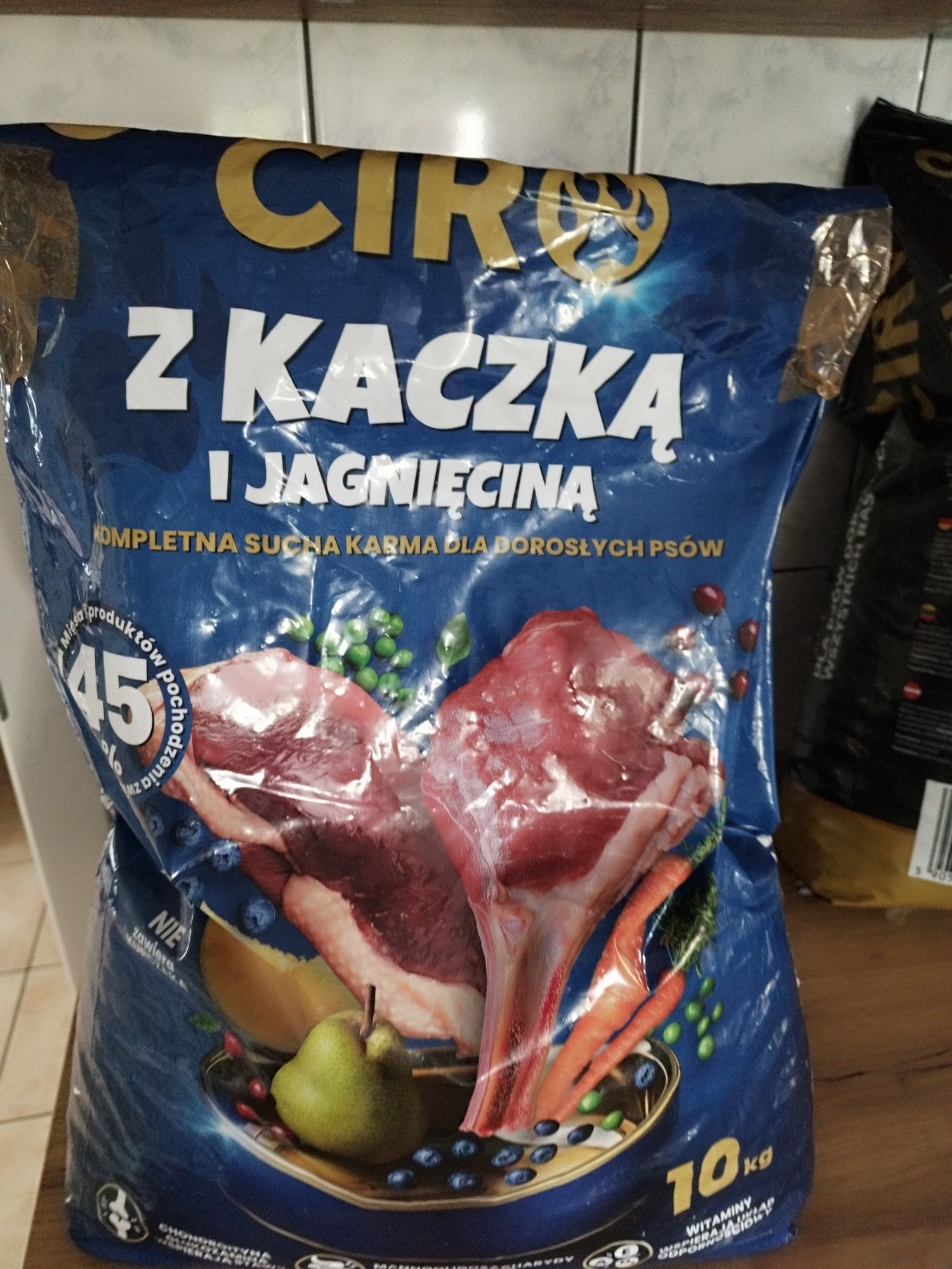 Sprzedam 3 karmy dla psa