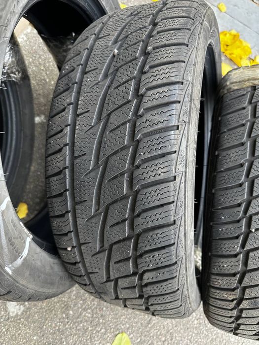 Зимові шини, р17