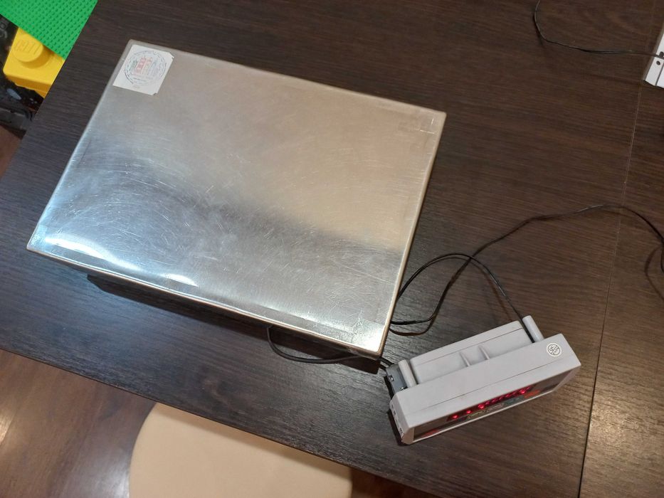 Продам фасовочные весы Axis bdu30-0203a