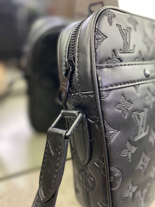 Кожаная кроссбоди сумка Louis Vuitton мессенджер натуральная кожа c681