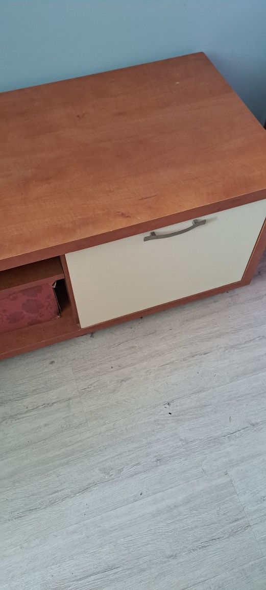Szafka pod telewizor