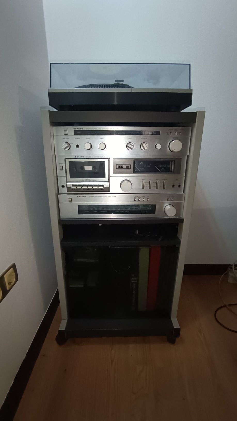 Sistema de som sanyo