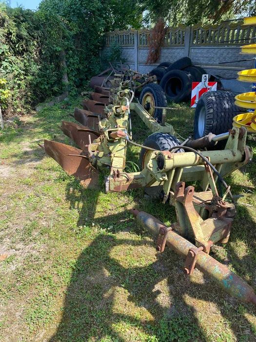 pług fortschritt B201 6 skib oraz wał doprawiający Fortschritt B603