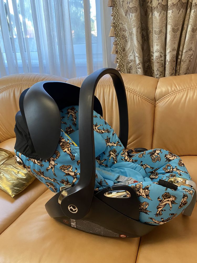 Автокрісло Cybex Jeremy Scott Cloud Q