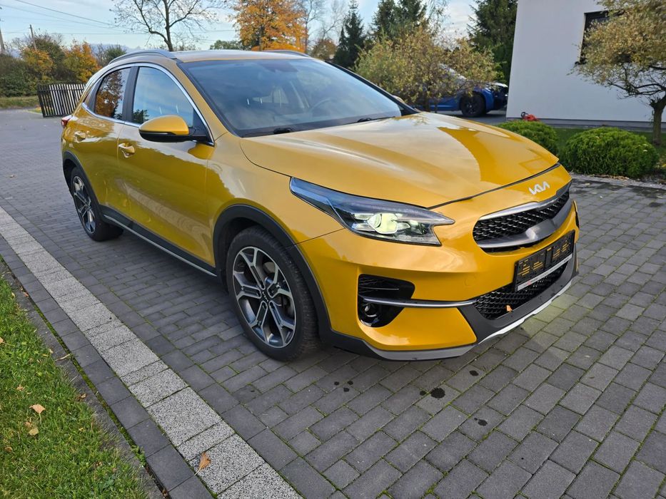 Suzuki SX4 S-Cross Kia Xceed z 2022r 1.5 benzyna 160 koni