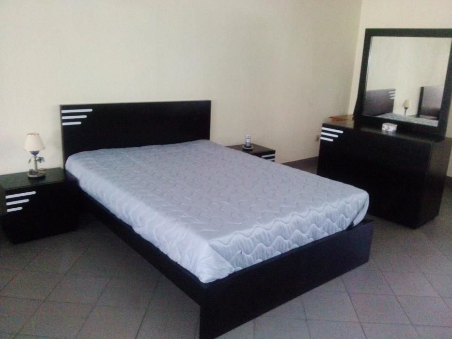 Quarto com Colchão e Estrado incluídos (Art. Novo)