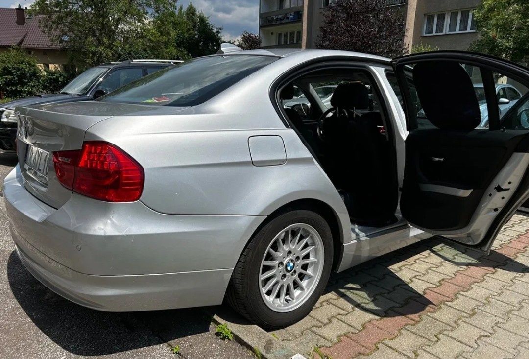 BMW Seria 3 2.0 2010