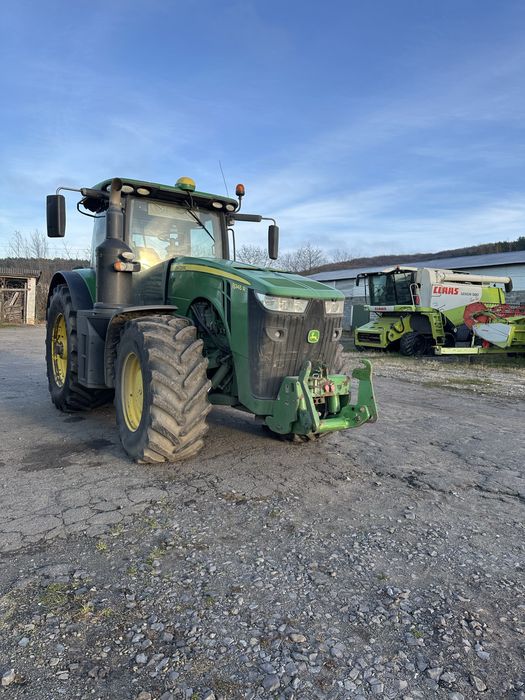 Трактор John Deere 8345R