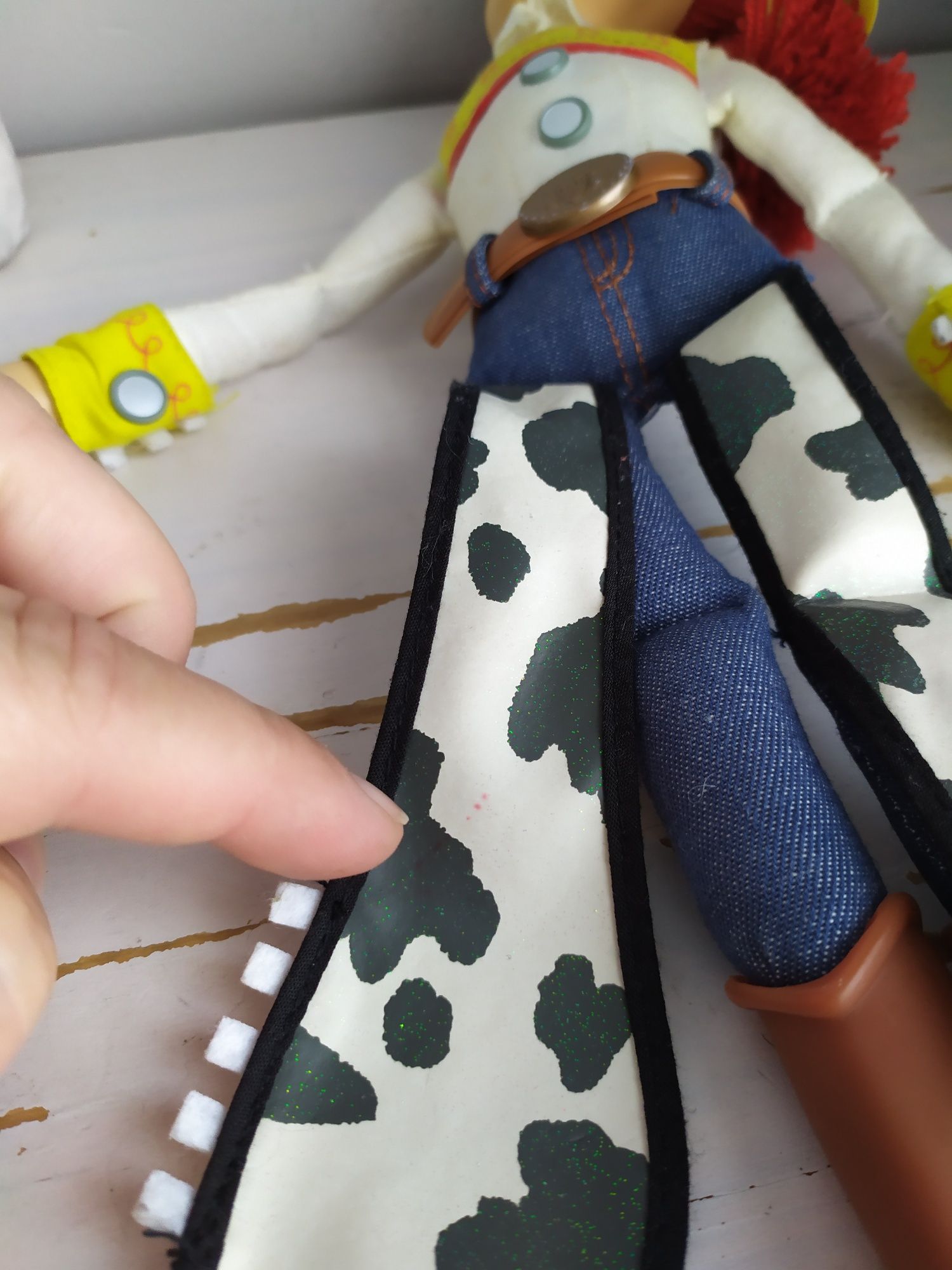 Toy Story kowbojka Jessie lalka mówi język angielski