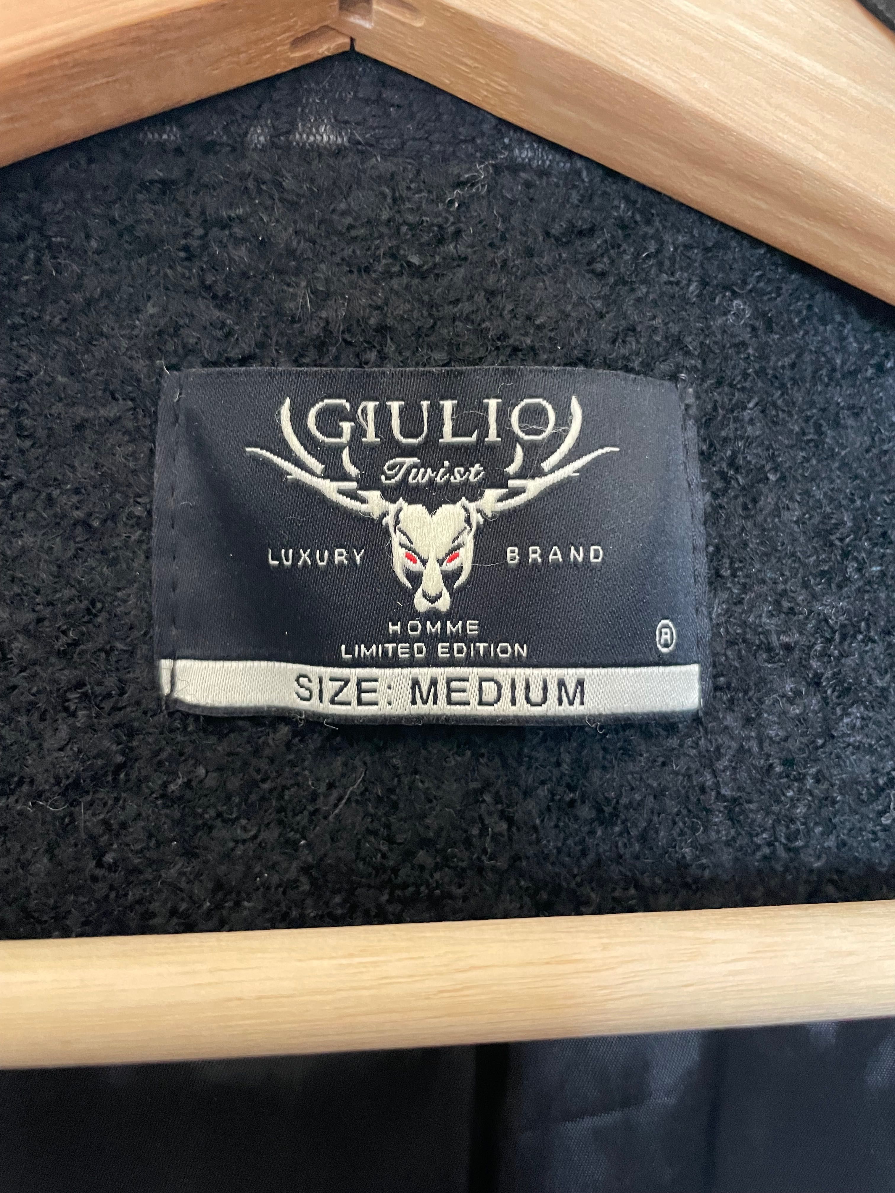 Casaco de Luxo Giulio Twist – Edição Limitada (Médio)