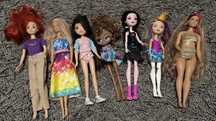 Sprzedam zestaw lalek Barbie Monster high