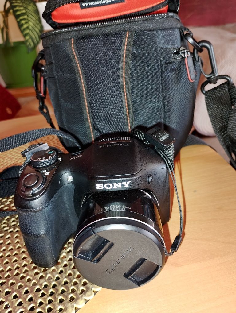 Aparat Sony DSC H 200