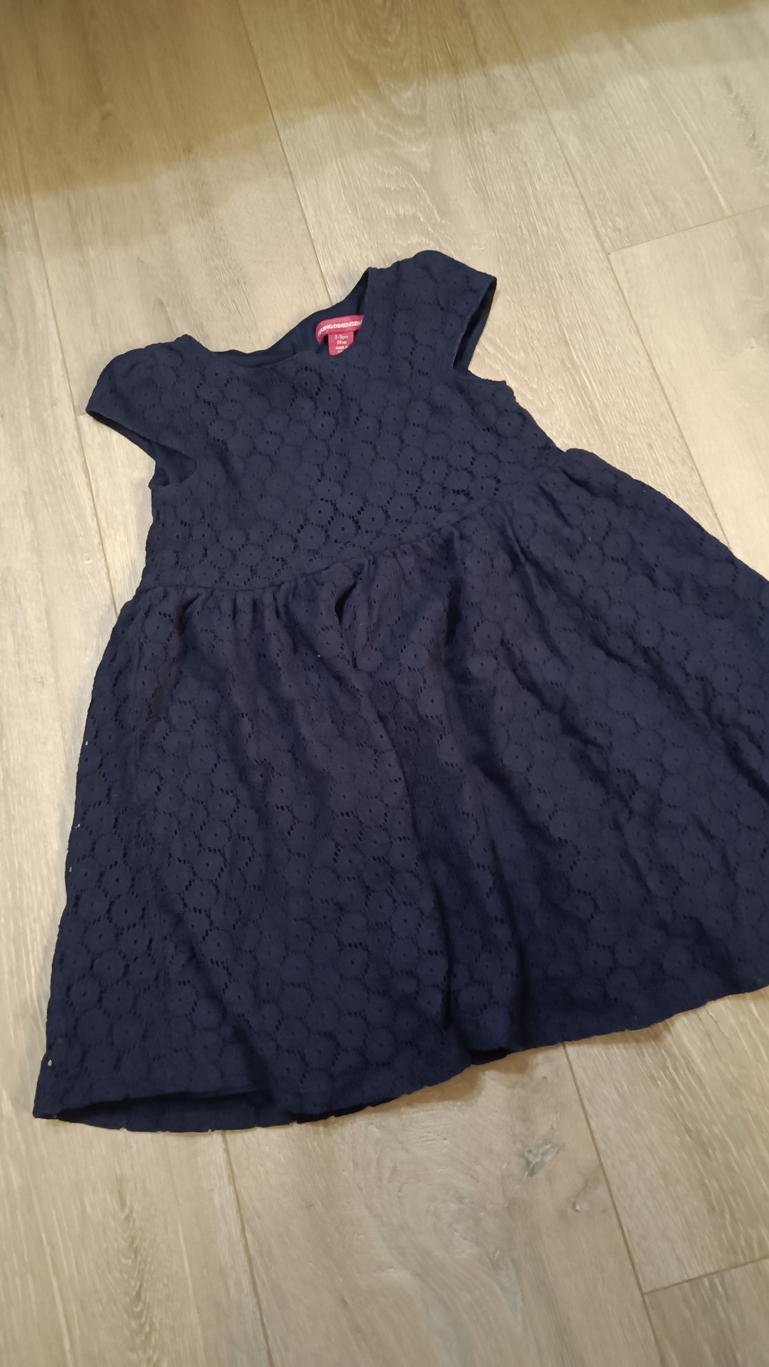Granatowa sukieneczka rozmiar 98