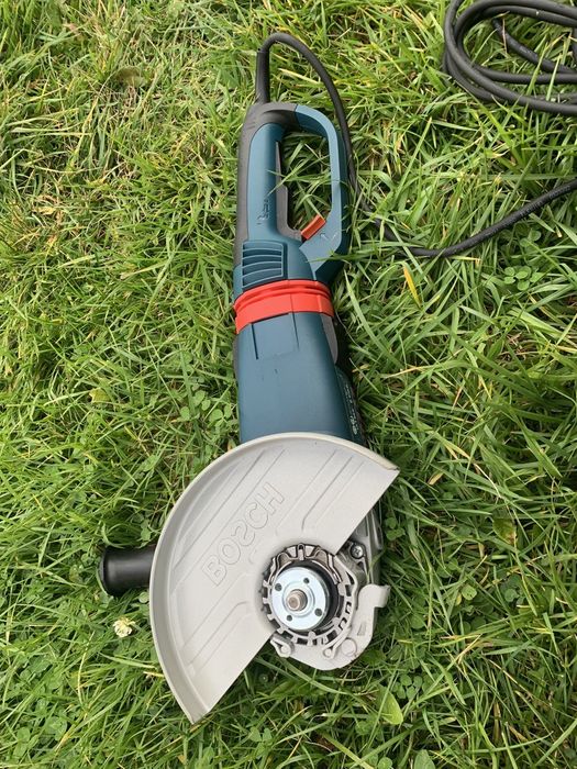 Болгарка Bosch GWS 26-230Lvi 2600w ушм бош