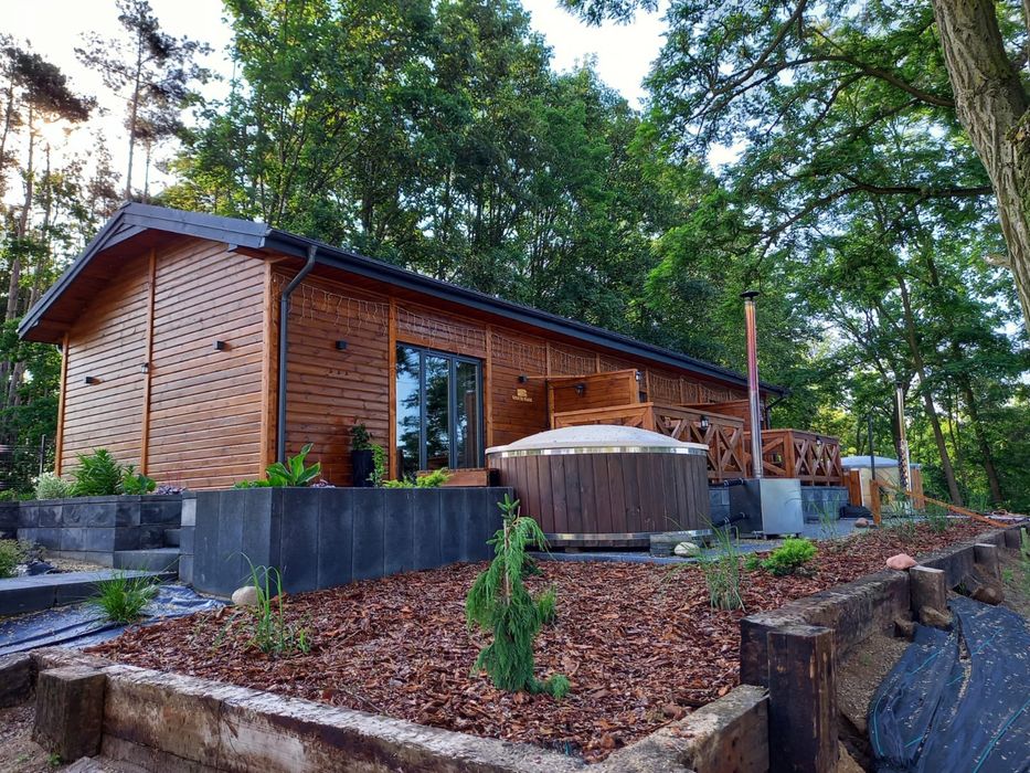 Domek/apartament z jacuzzi/balia i sauna nad jeziorem/pole namiotowe