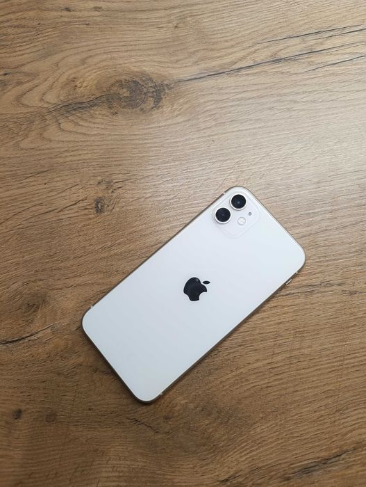iPhone 11 biały telefon