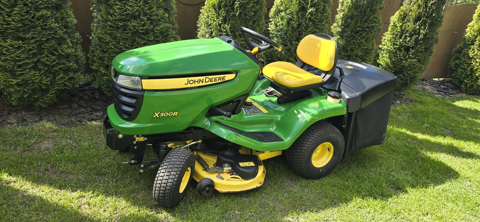 Traktorek kosiarka John Deere X300R Kawasaki 17Hp Hydro