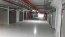 Гараж, гаражный бокс в современном комплексе на Печерске. Рядомс метро