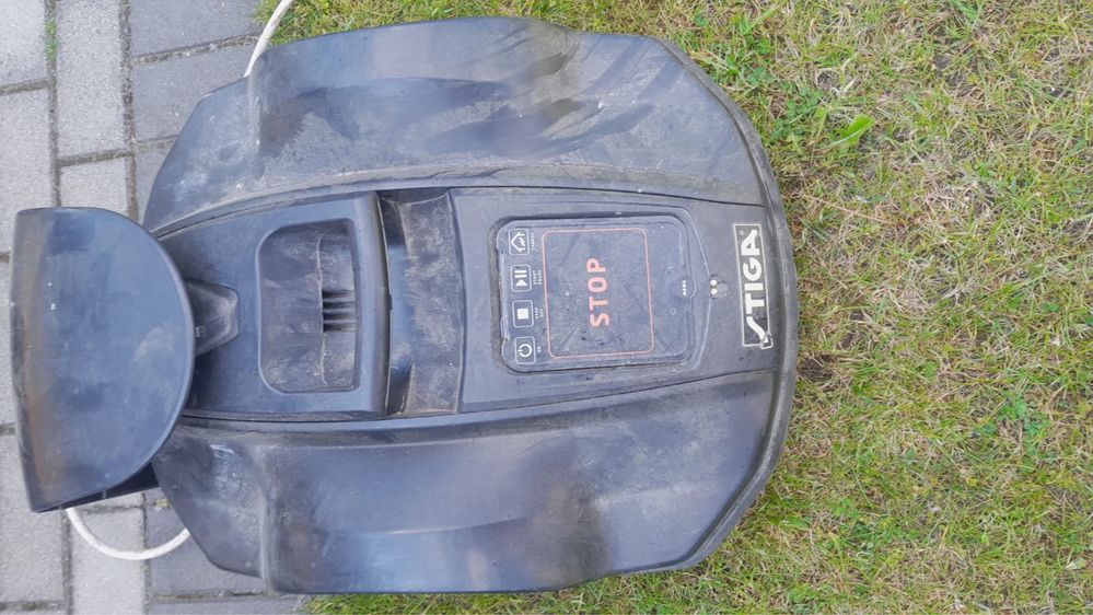Roboty koszace Bosch Intengo Stiga Autoclip 127 i Husqvarna CS P1