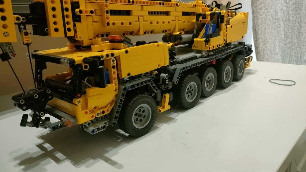 LEGO Technic - żuraw MK II 42009- zmodyfikowany w pełni funkcjonalny