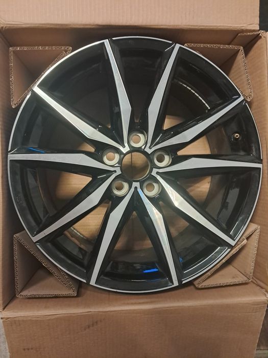 Felga aluminiowa toyota corolla GR-SPORT  18 cali