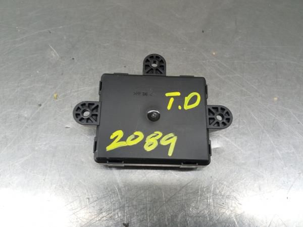 Módulo porta trás direito FORD Focus III Carrinha