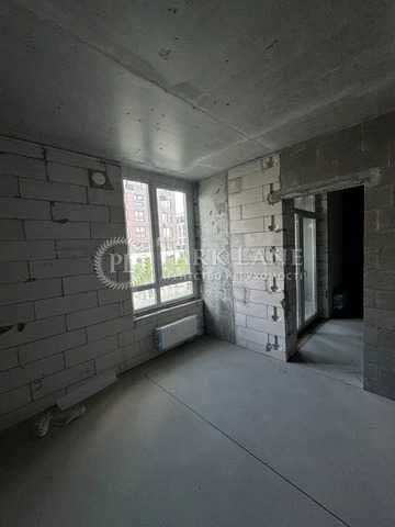 Файна Таун ,Салютна ,Нивки ,Шевченківський .БЕЗ %.