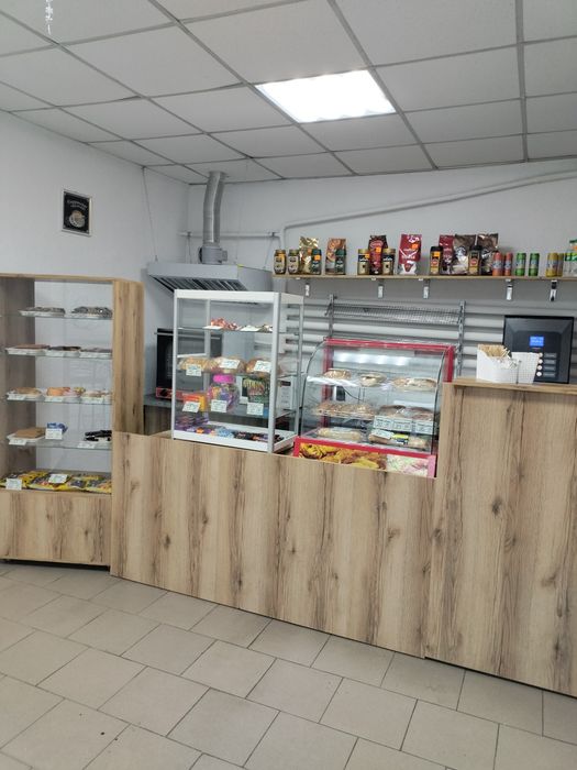 Меблі для кав'ярні,та все що потрібно...