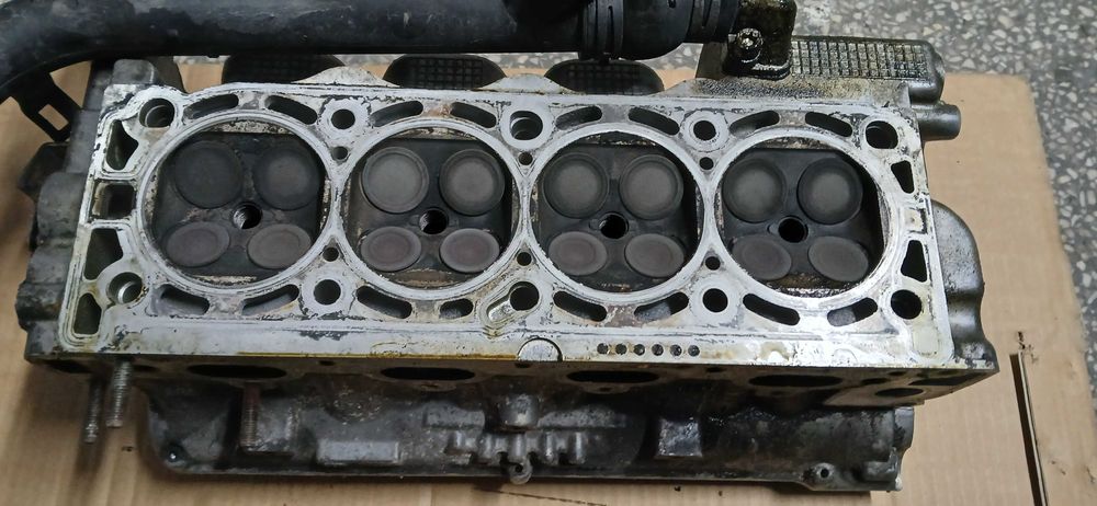 Opel Z18XE głowica z wałkami kpt. Stan wzorowy