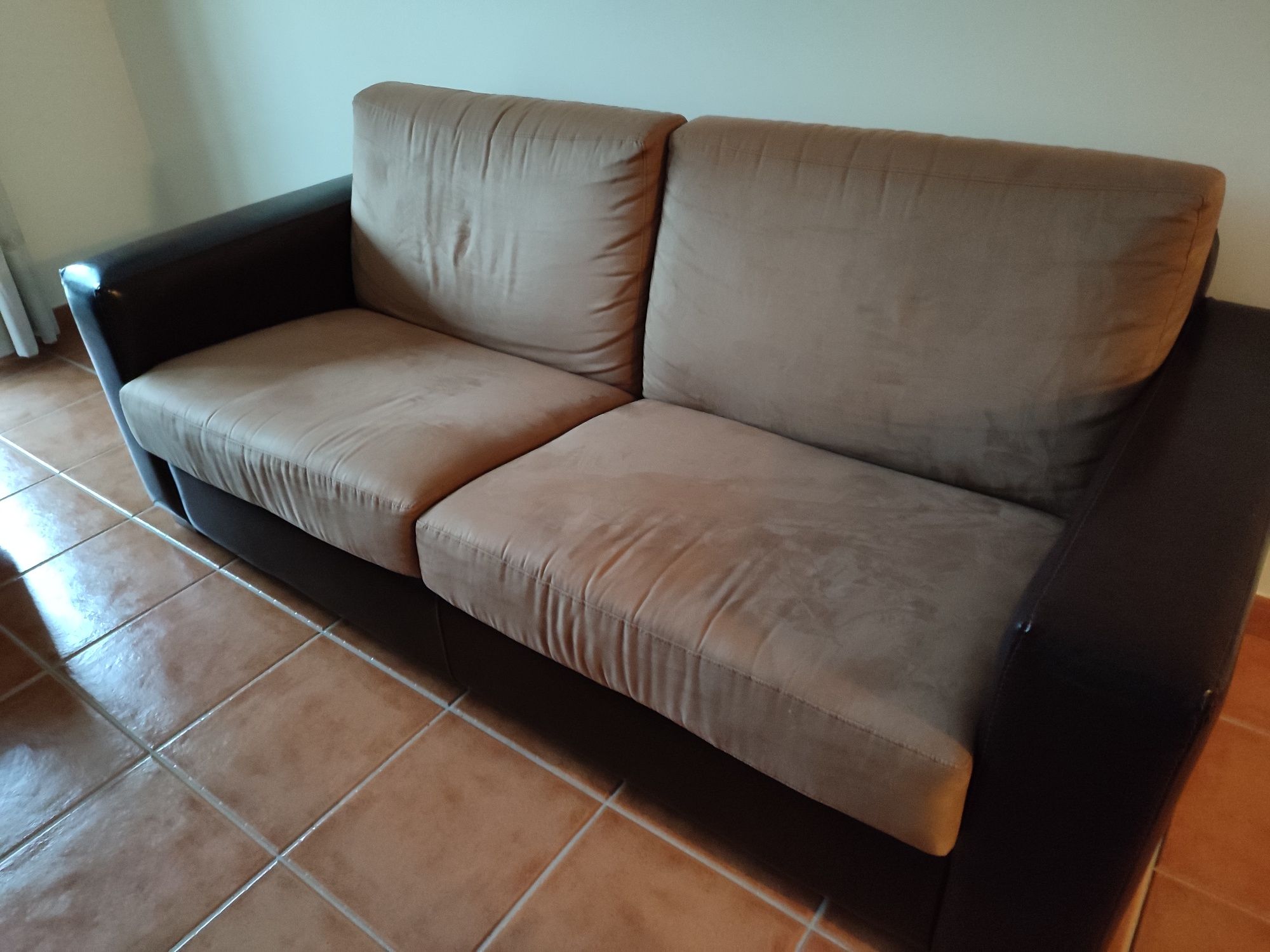 Sofas como novos.