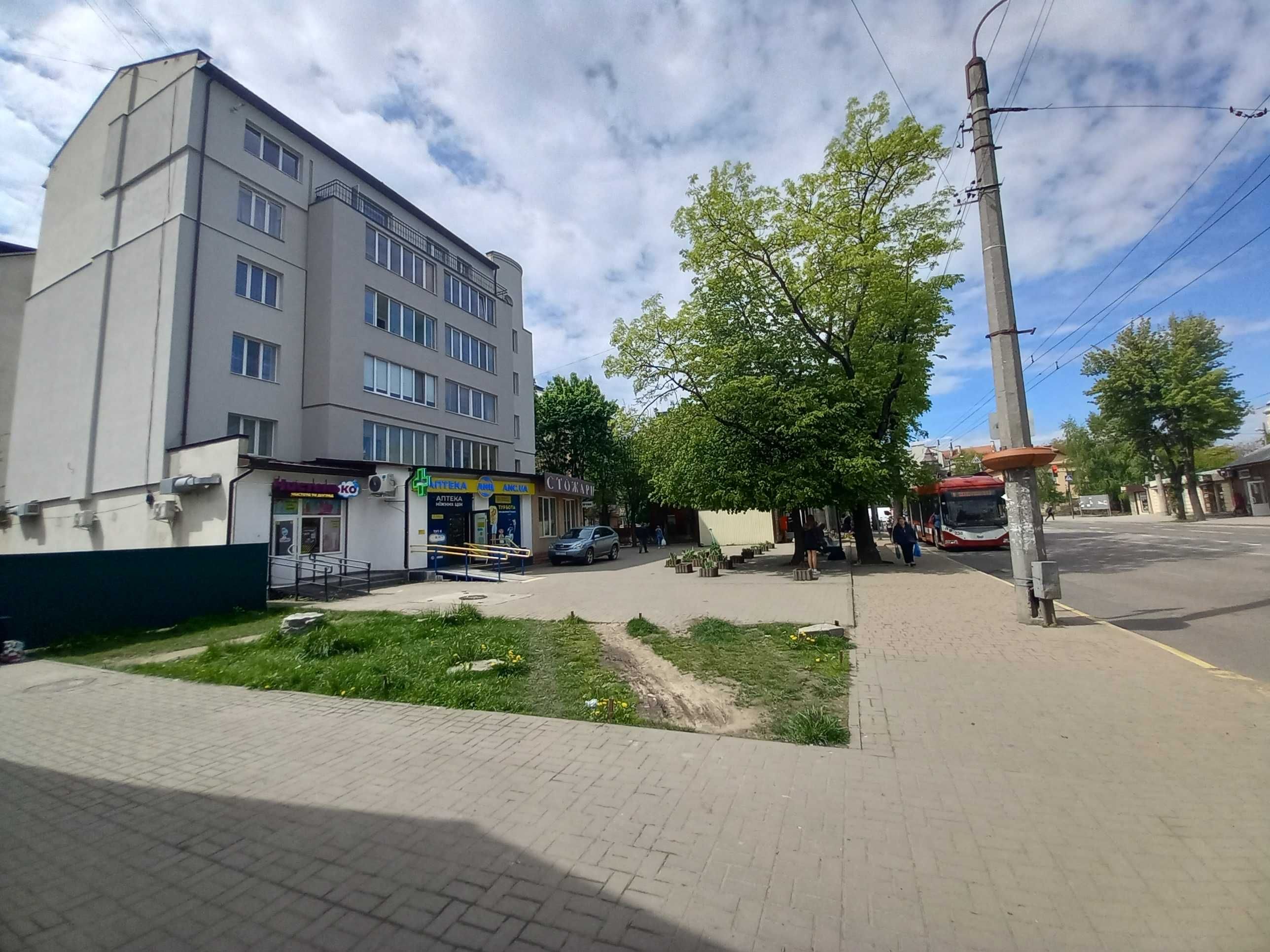 Продається 3к.Квартира вул.Незалежності Мазлі Новобудова  Обмін