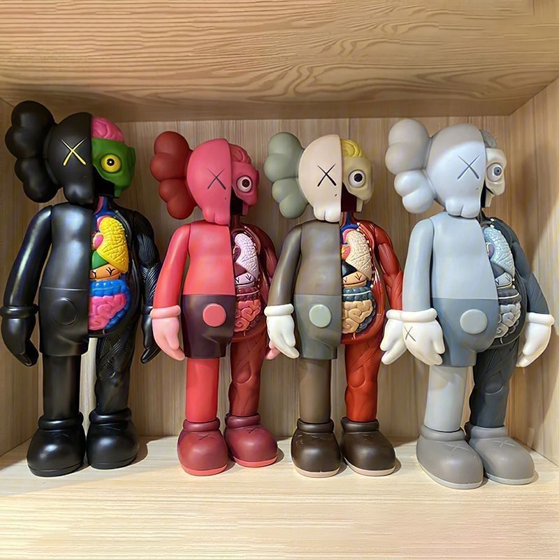 Kaws фігурки в різних кольорах | Фігурки для інтерєру KAWS
