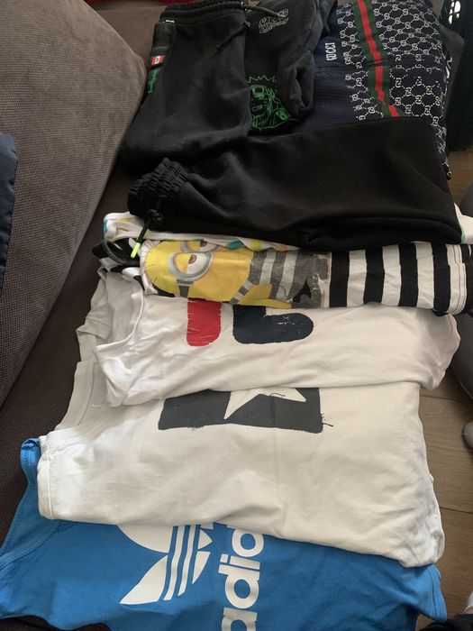 Paczka koszulki dresy czarnebluze z kapturem rozmia 9-10