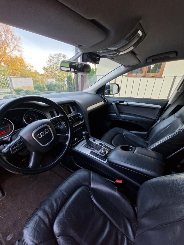 Audi Q7 3.0TDI zawieszenie sprężynowe