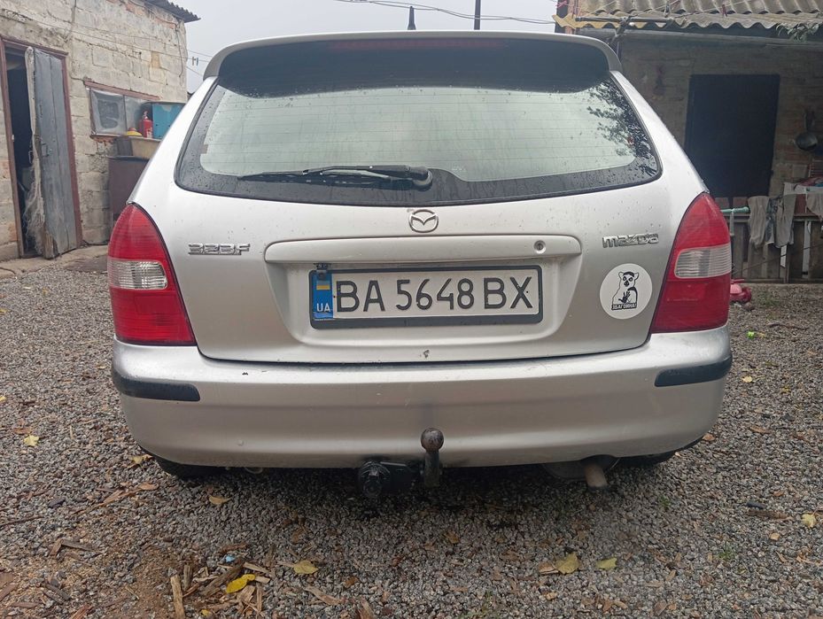 MAZDA 323F 1,8 газ/бензин