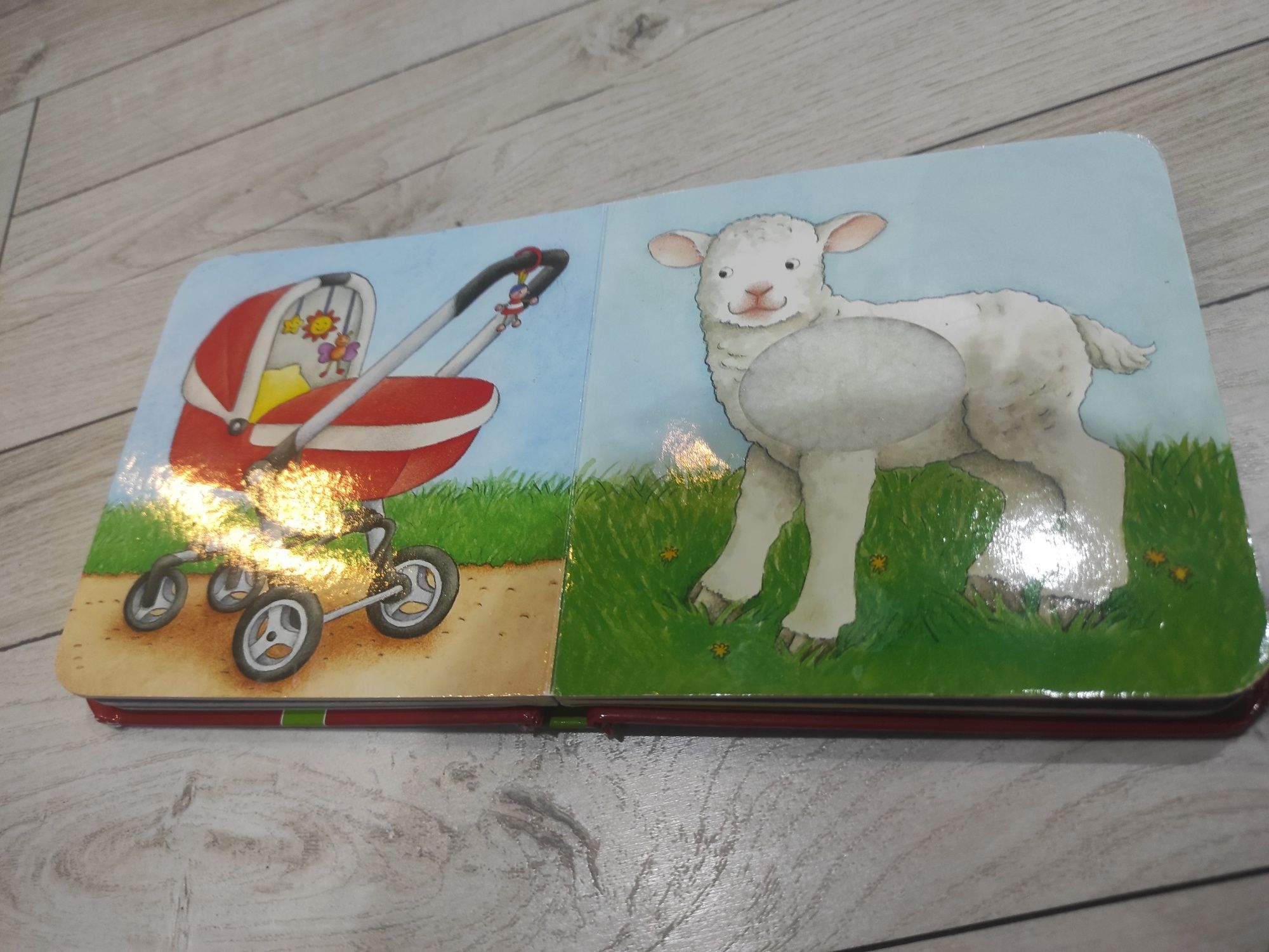 Książeczka dotykowa dla maluszków
