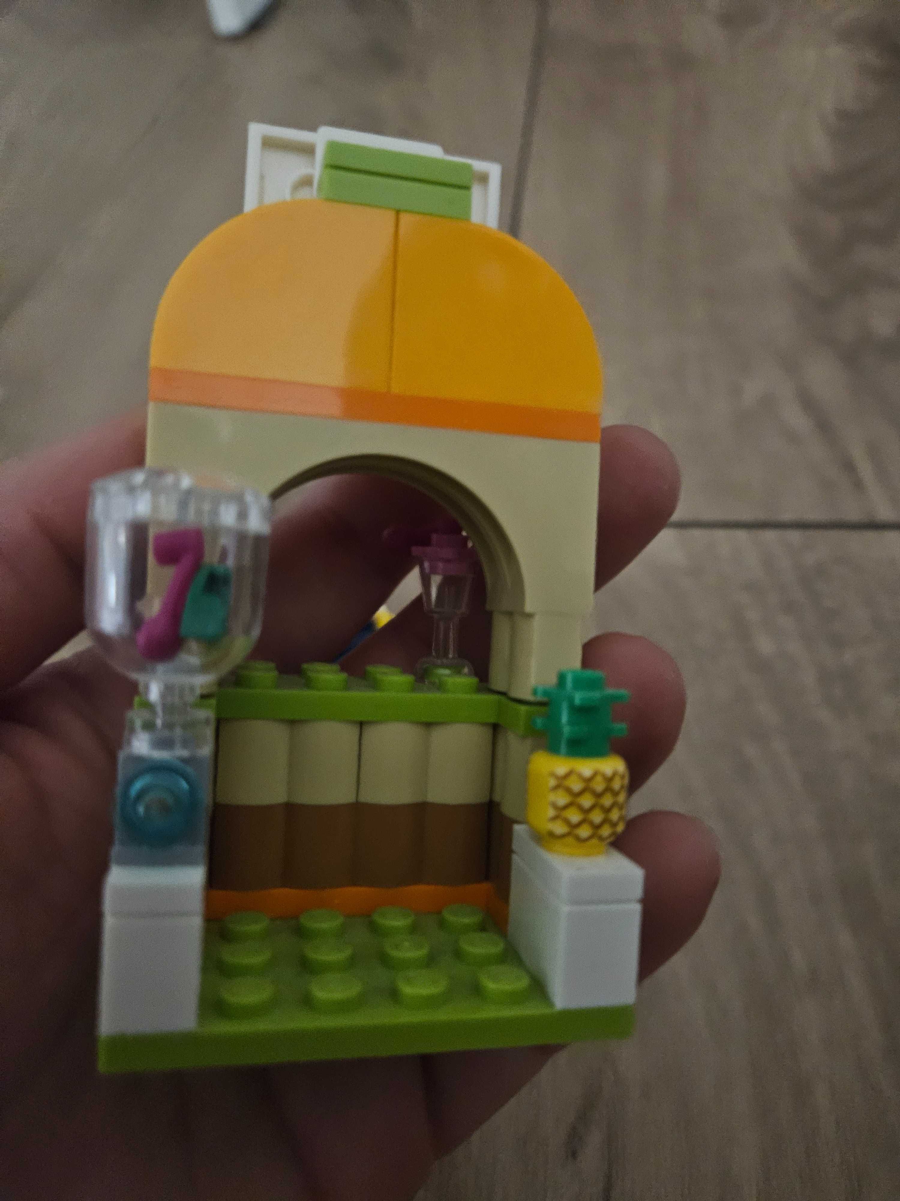 Zestaw lego friends basen skate policja 41313