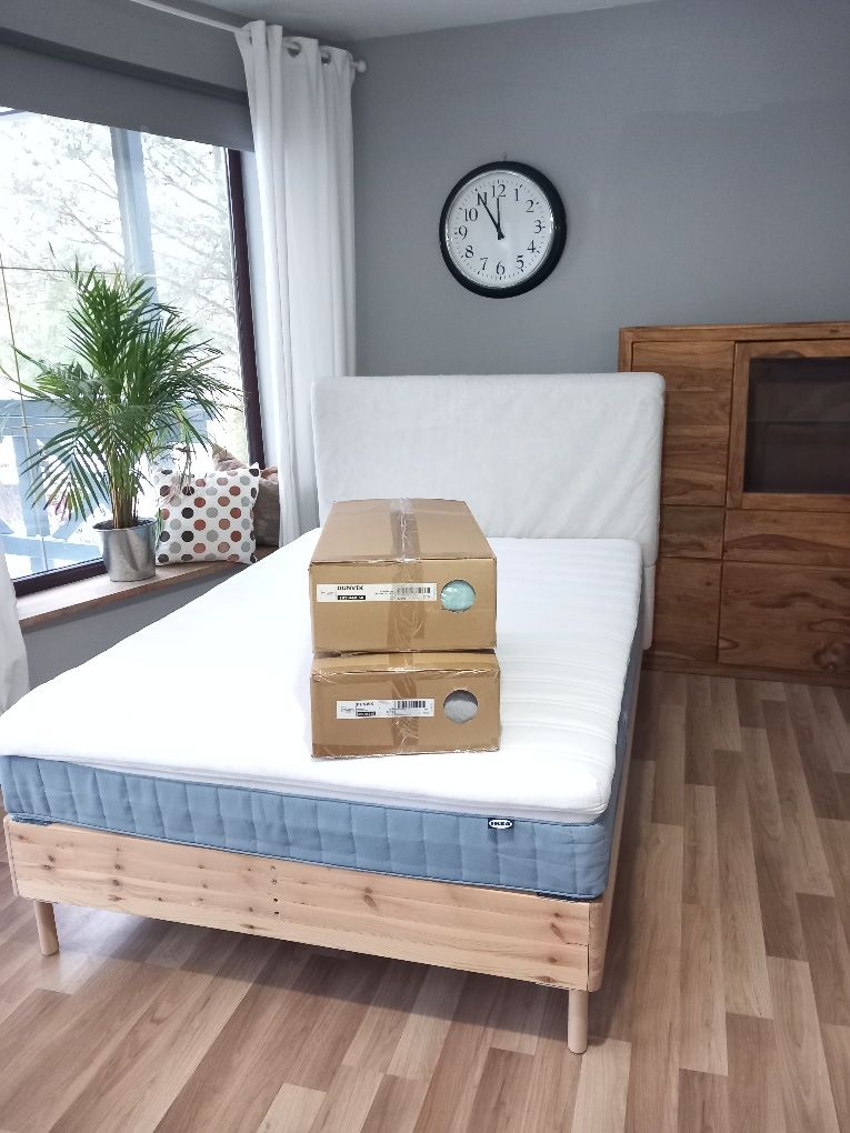 Nowe1/2 ceny łóżko kontynentalne +Materac spręży,  DUNVIK Ikea 140-160