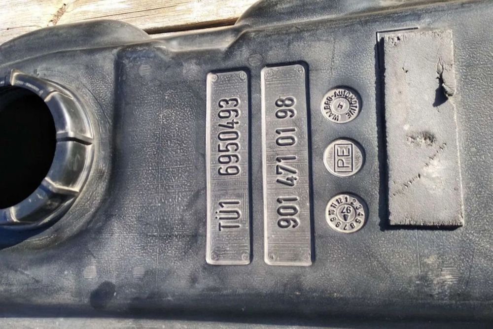 Бак топливный Mercedes Sprinter, Volkswagen LT 1995-2006 9014710198