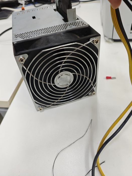 Серверний блок живлення Emerson 1975w 12v 165A