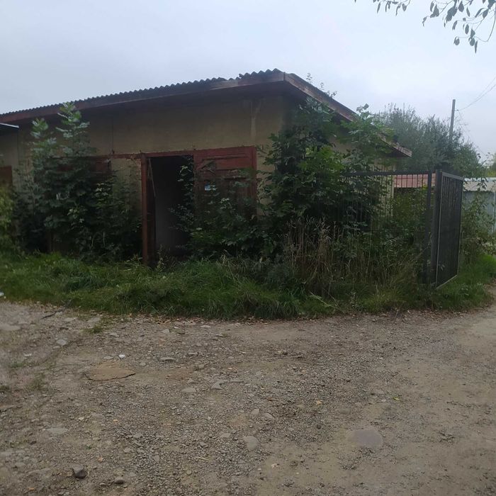 продаж гаража приватизованою земельною ділянкою