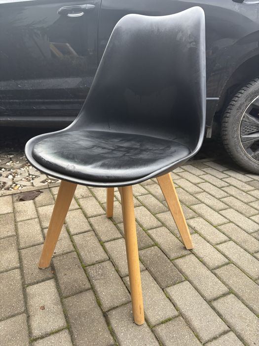 4 nowoczesne krzesła