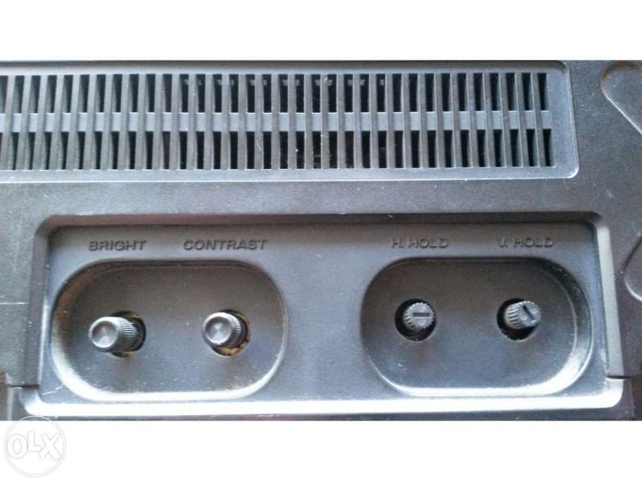 Tv-fm/sw/mw radio cassette recorder