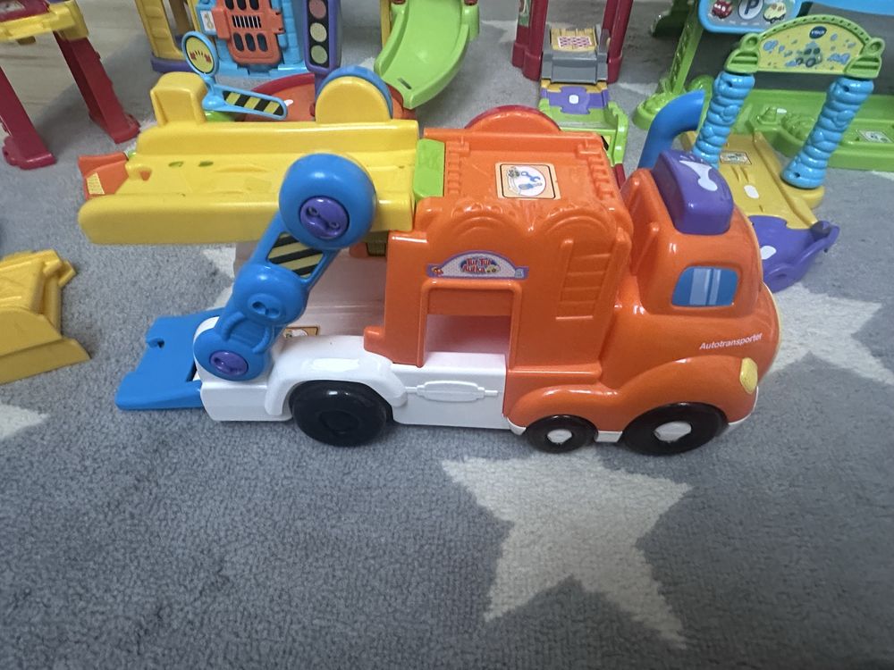 Garaż vtech , policja